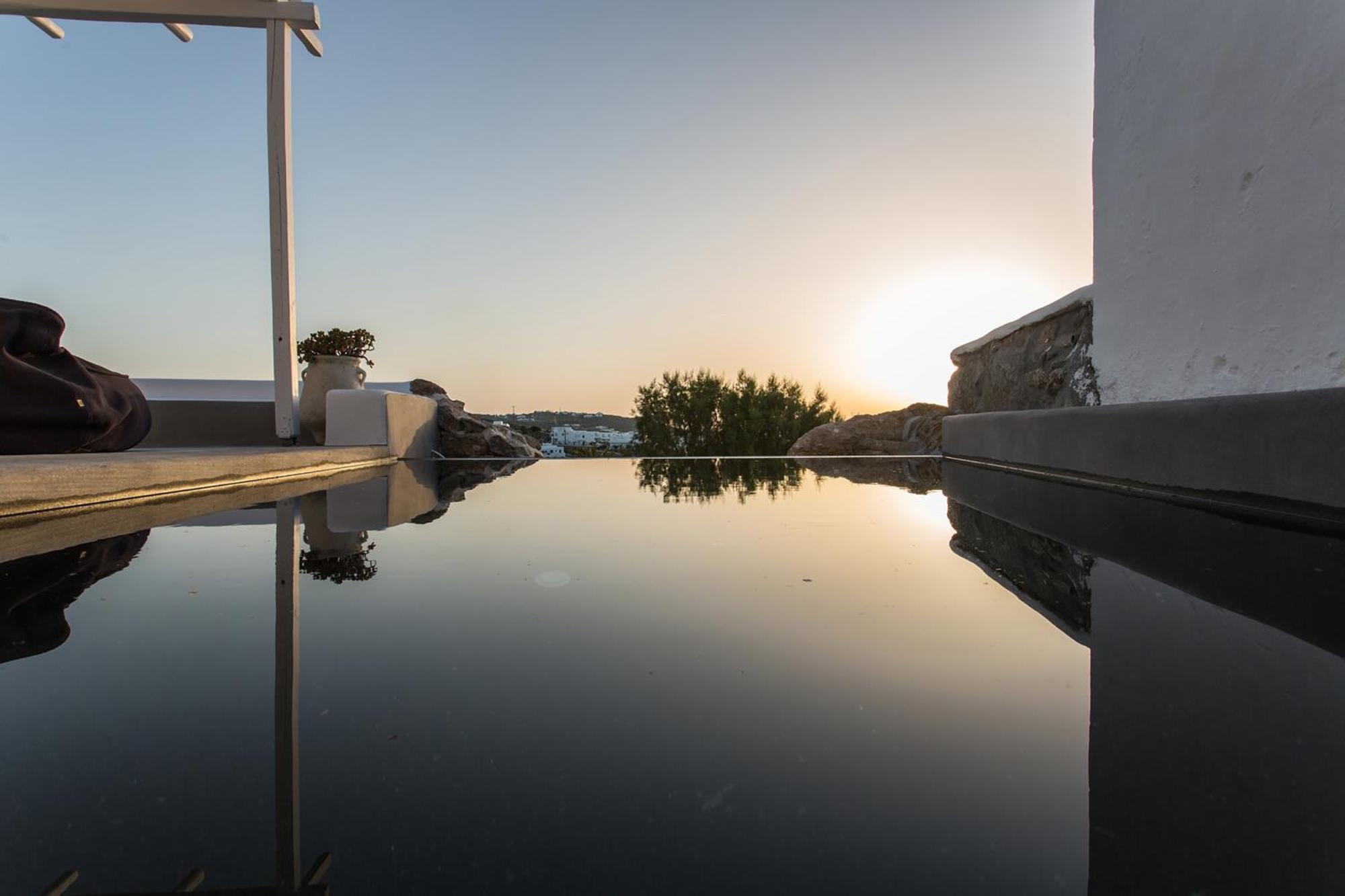 Ostraco Suites Mykonos Town Экстерьер фото